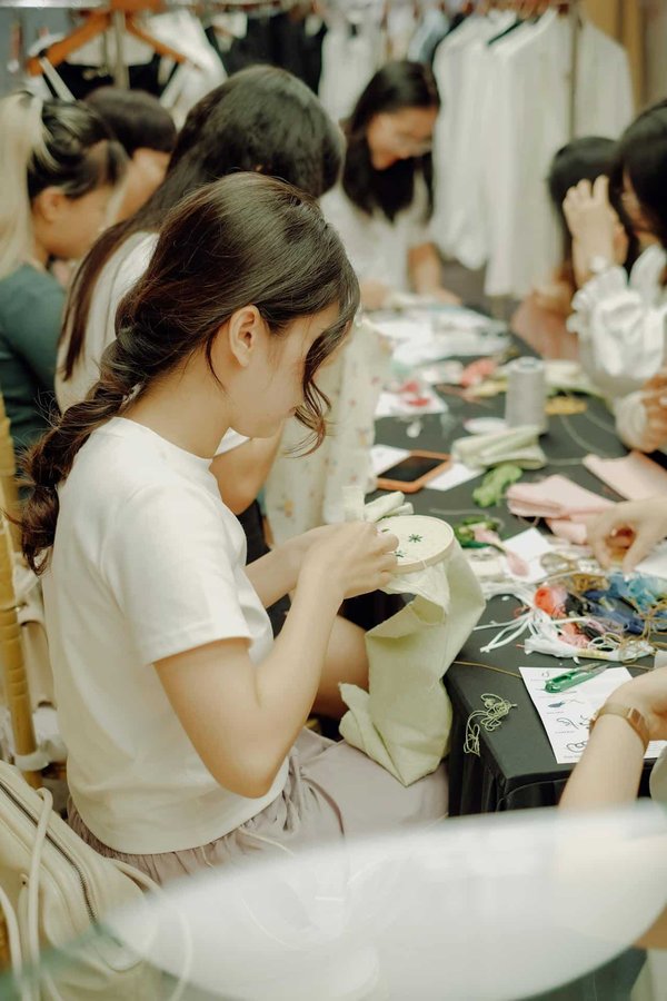 Où trouver des ateliers de broderie traditionnelle en Ouzbékistan?